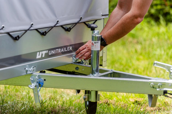 ger_pl_Anhanger-Pkw-230x125-Garden-Trailer-230-KIPP-Unitrailer-750-kg-mit-Stutzrad-Hochplane-und-Hochspriegel-4188_15 Anhänger Pkw 230×125 Garden Trailer 230 KIPP Unitrailer 750 kg mit Stützrad, Hochplane und Hochspriegel - ger_pl_Anhanger-Pkw