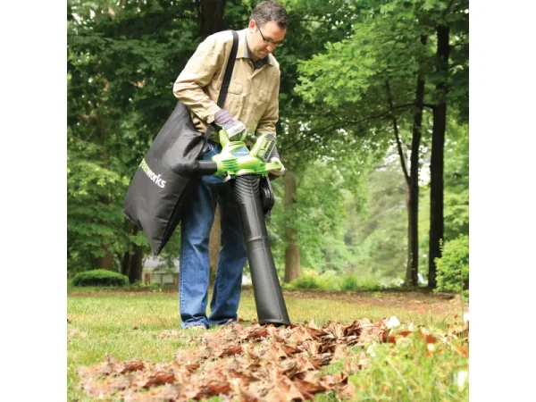 Greenworks Akku-Laubbläser GD40BV 40V mit Saugfunktion Solo - image - 2026-04-15T140513427